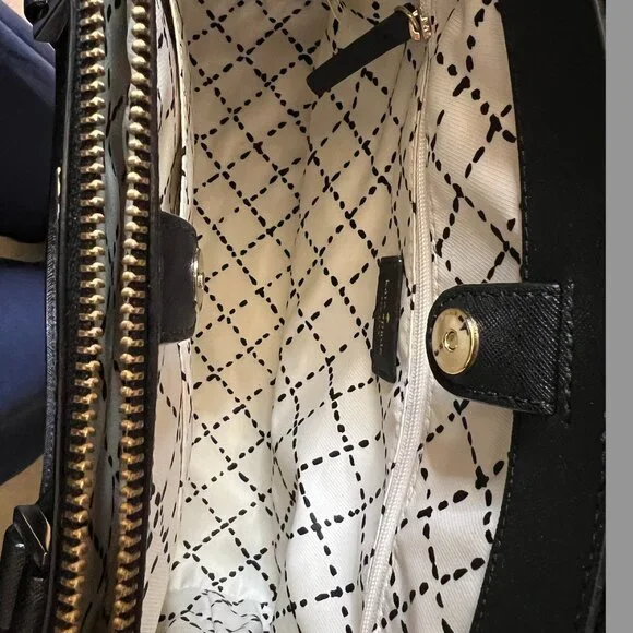 Kate Spade black leather purse - Picture 5 of 7